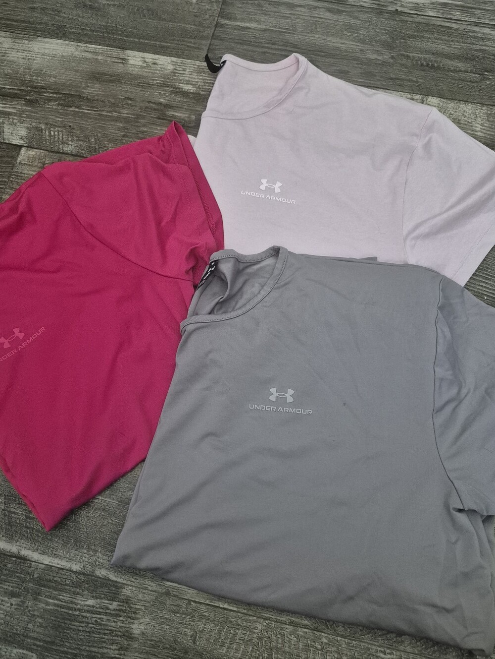 Under Armour Rush Tshirts Bundle Set Hot Pink, Light Pink, Gray Size XL